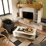 Tinas Yellow Apartman
